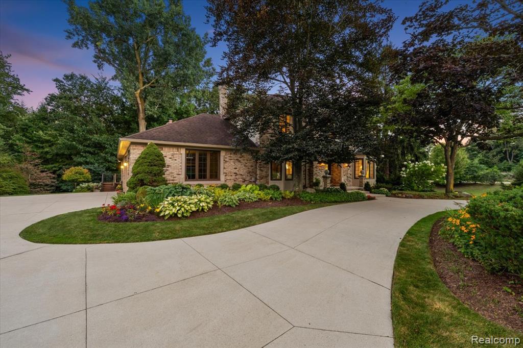 510 Hunters Crossing, Bloomfield Hills, MI 48304 — Photo 50