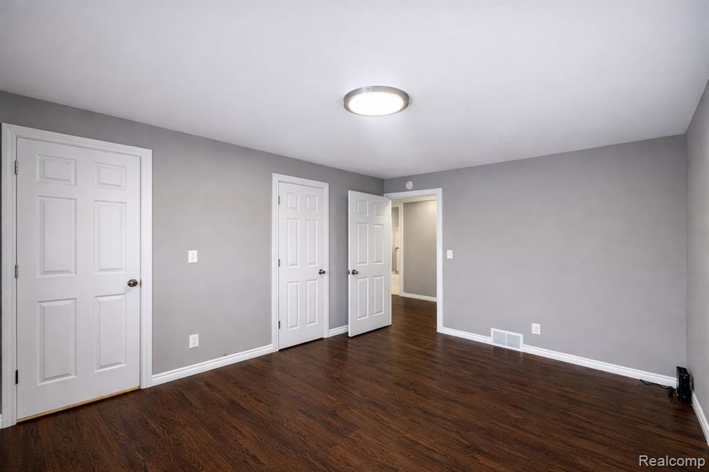 8373 McKinley, Center Line, MI 48015 — Photo 13