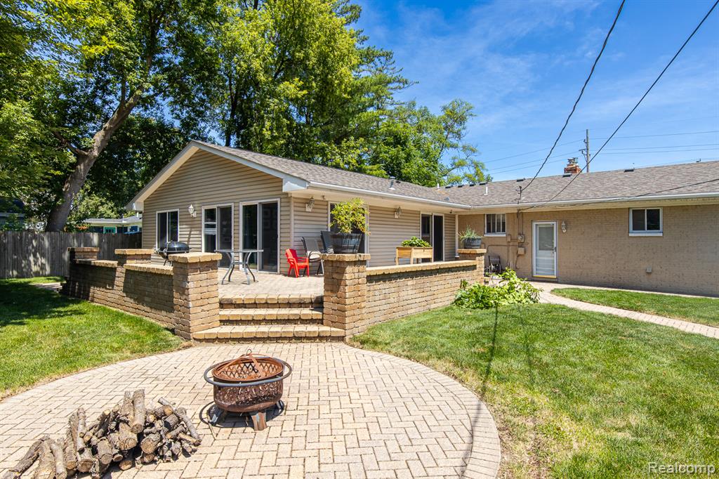 46555 Dequindre Road, Rochester Hills, MI 48307 — Photo 59