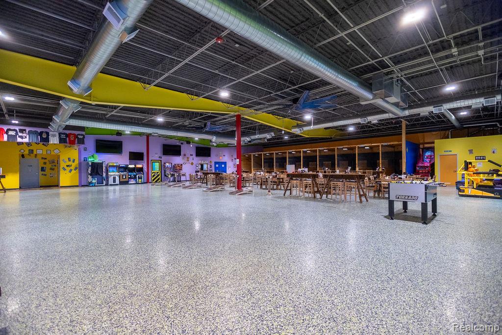 8845 Gratiot Road, Saginaw, MI, 48609