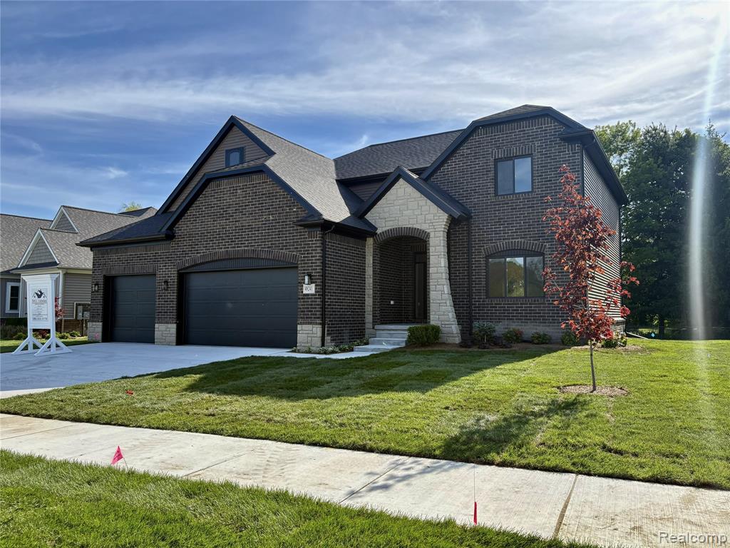 49241 London Bridge Drive, Macomb, MI 48042 — front exterior