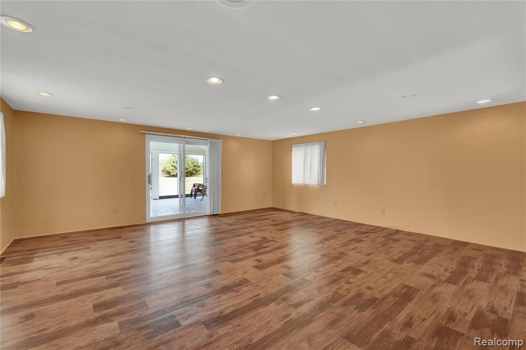 5428 Gratiot Avenue, St. Clair, MI 48079 — Photo 10