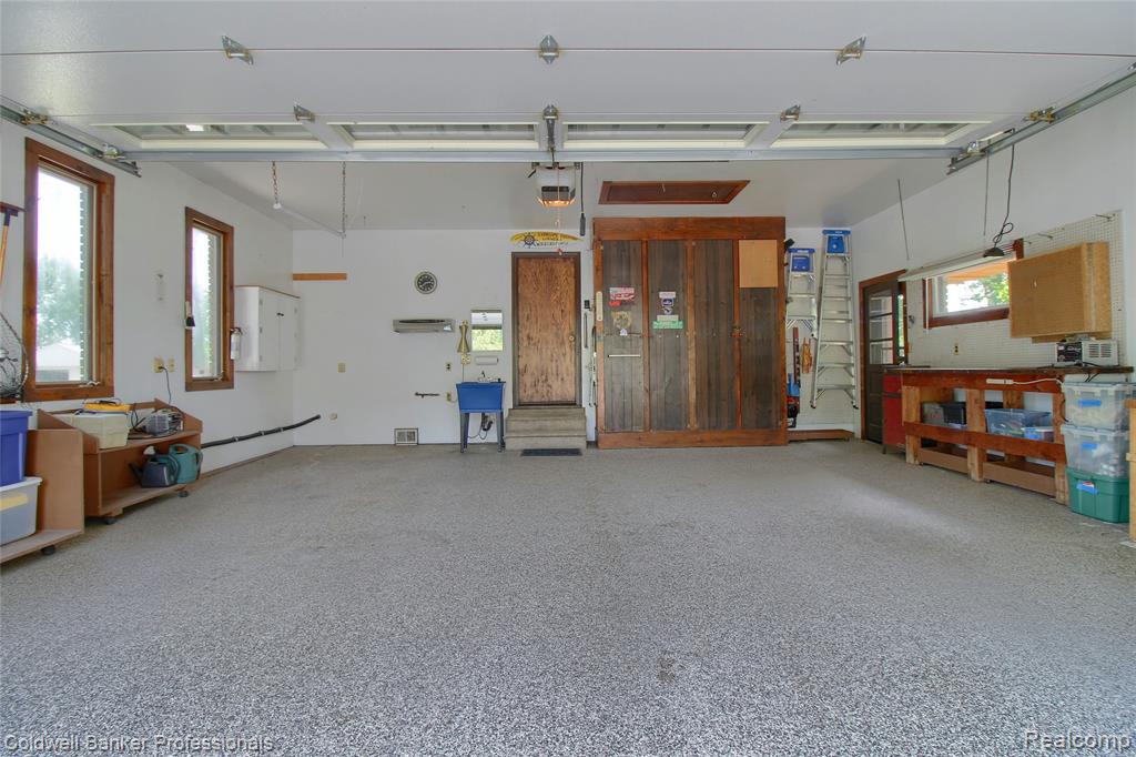 11770 Sunset Lane, Belleville, MI 48111 — Photo 35
