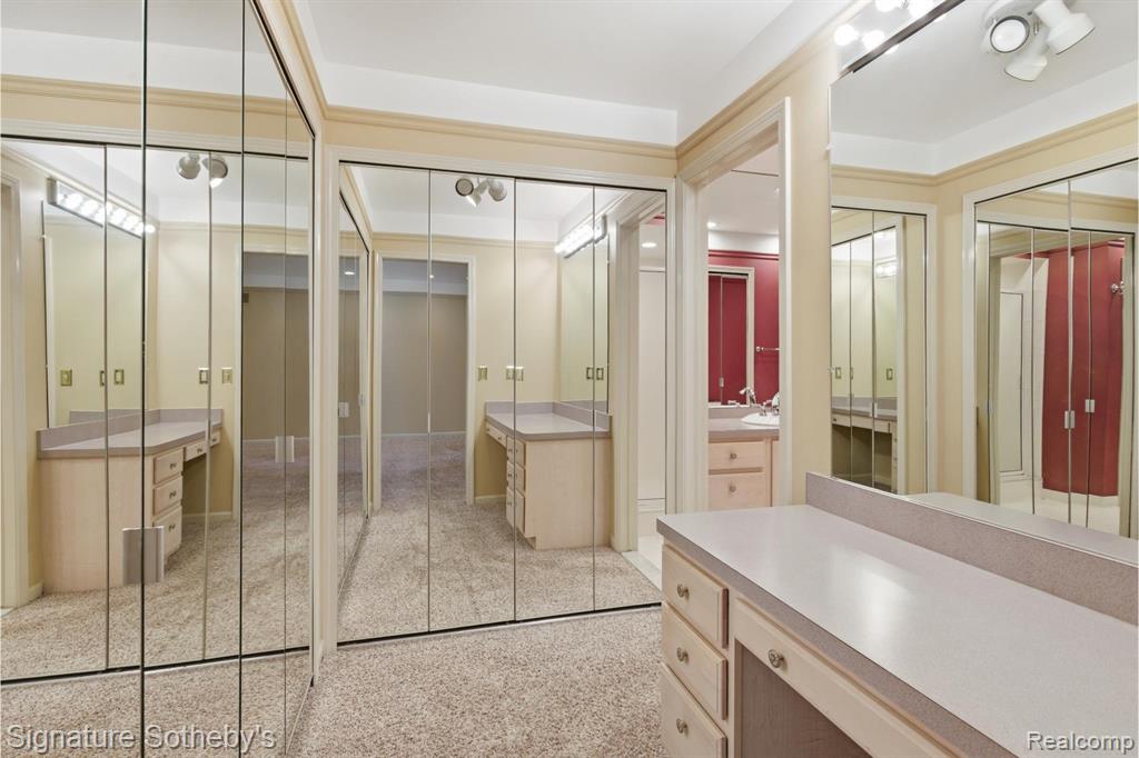 24122 Bingham Pointe Drive, 24, Bingham Farms, MI 48025 — Photo 30