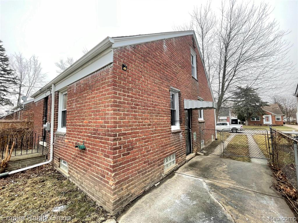6037 Piedmont Street, Detroit, MI 48228 — Photo 37