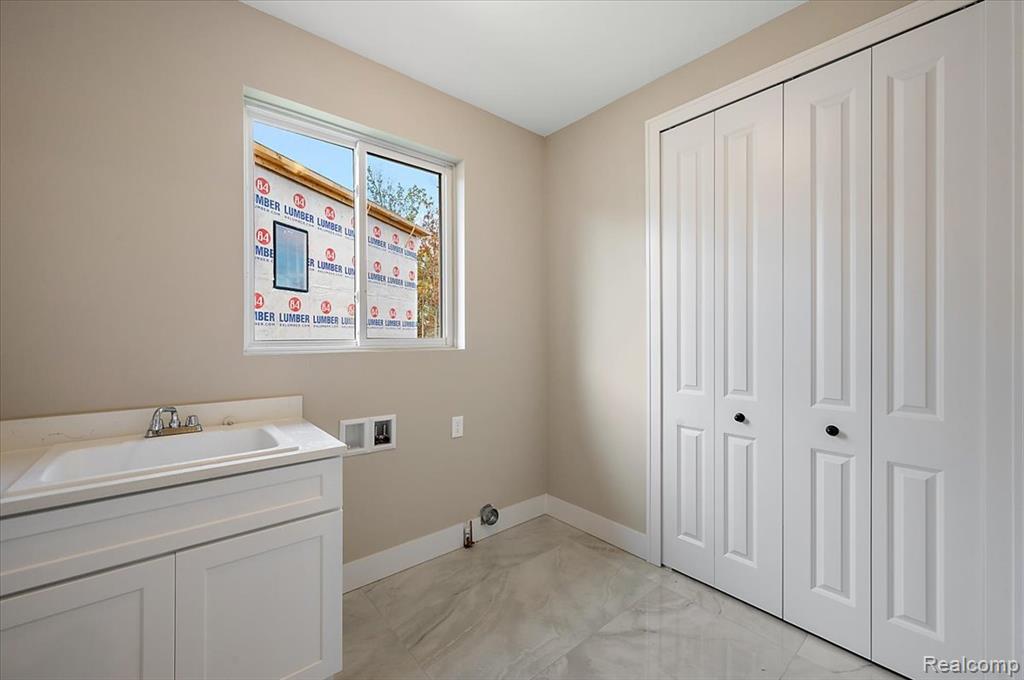 23947 Sawgrass Drive, Macomb, MI 48042 — Photo 35