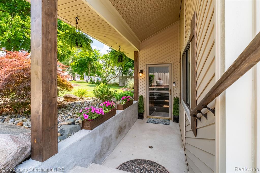 46063 Neeson Street, Northville, MI 48167 — Photo 5