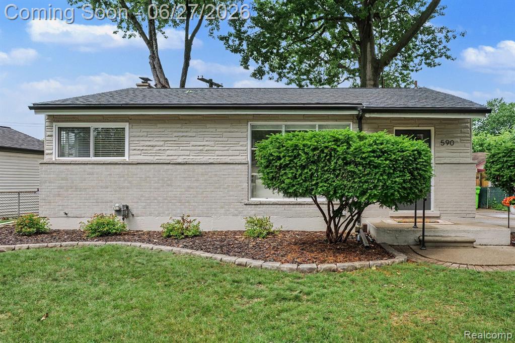 590 Hecht Drive, Madison Heights, MI 48071 — Photo 19
