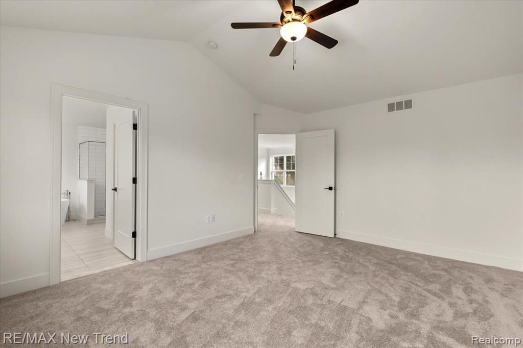6515 CAMBRIDGE Circle, Clarkston, MI — Photo 22