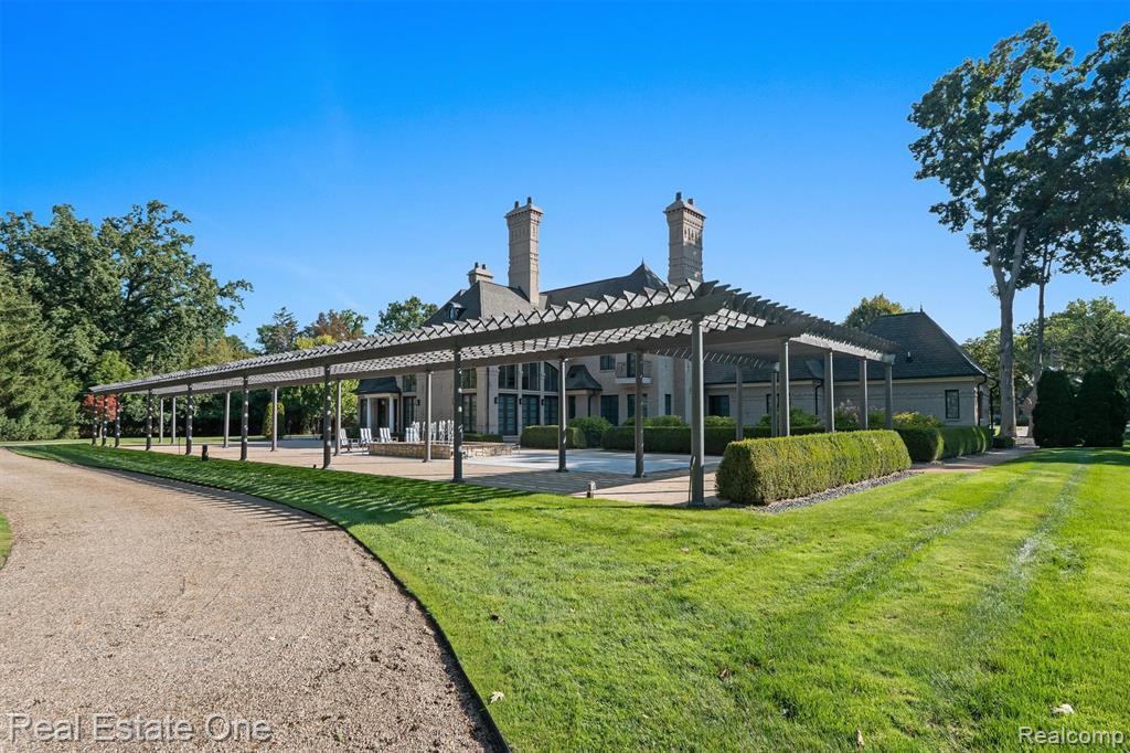 1343 Orchard Ridge Road, Bloomfield Hills, MI 48304 — Photo 44