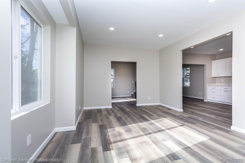 8237 PACKARD Avenue, Warren, MI 48089 — Photo 14
