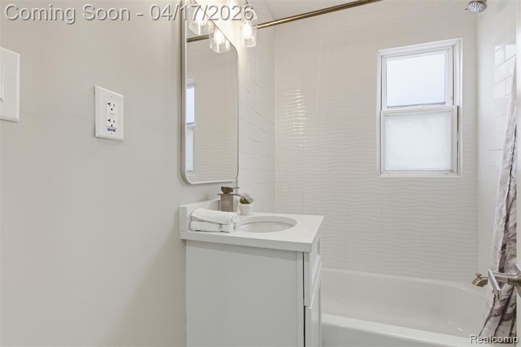 560 E Drayton Street, Ferndale, MI 48220 — Photo 17