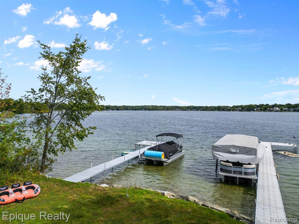 5375 Middlebelt Road, West Bloomfield, MI 48323 — Photo 23