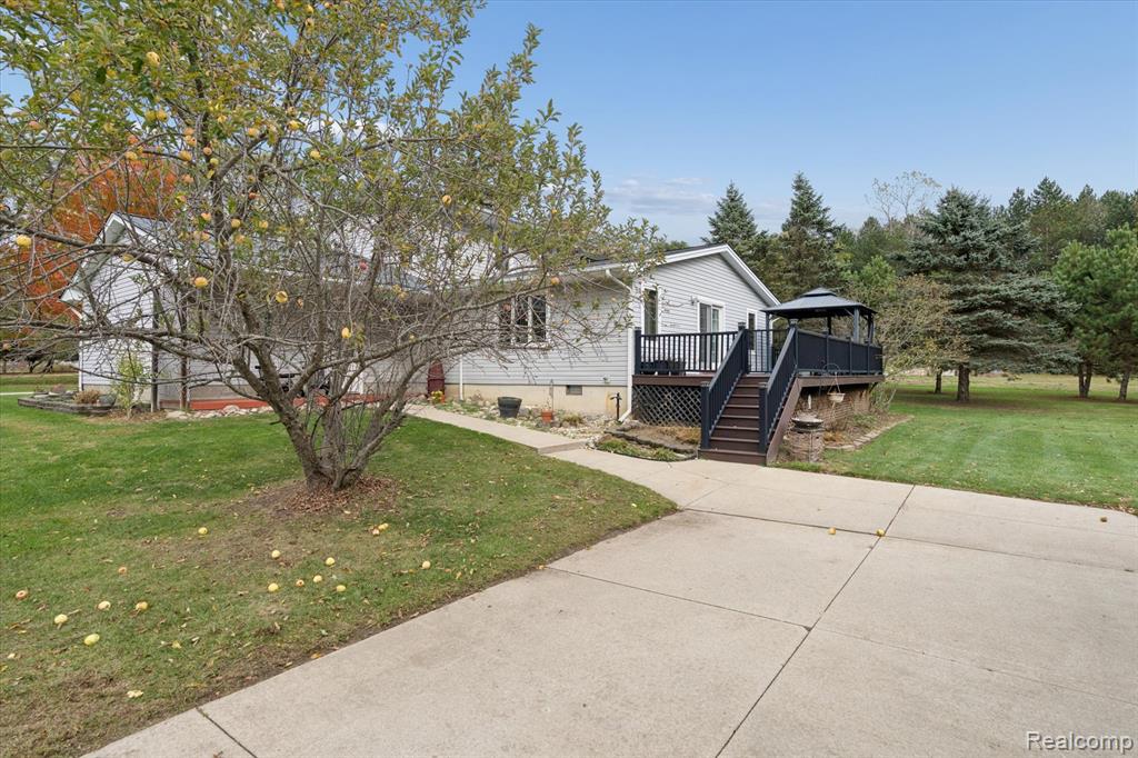 7233 W Lange Road, Fowlerville, MI 48836 — Photo 36