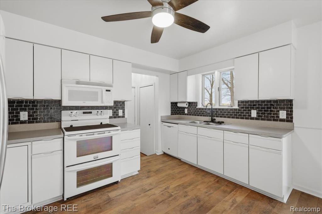 8254 Nichols Road, Gaines Vlg, MI 48436 — Photo 23