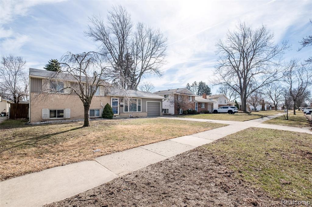 39856 Parklawn Drive, Sterling Heights, MI 48313 — Photo 4
