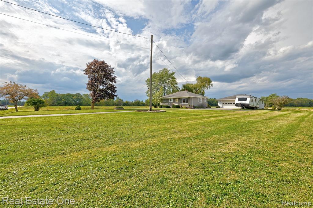 9772 Crawford Road, Columbus, MI — Photo 38