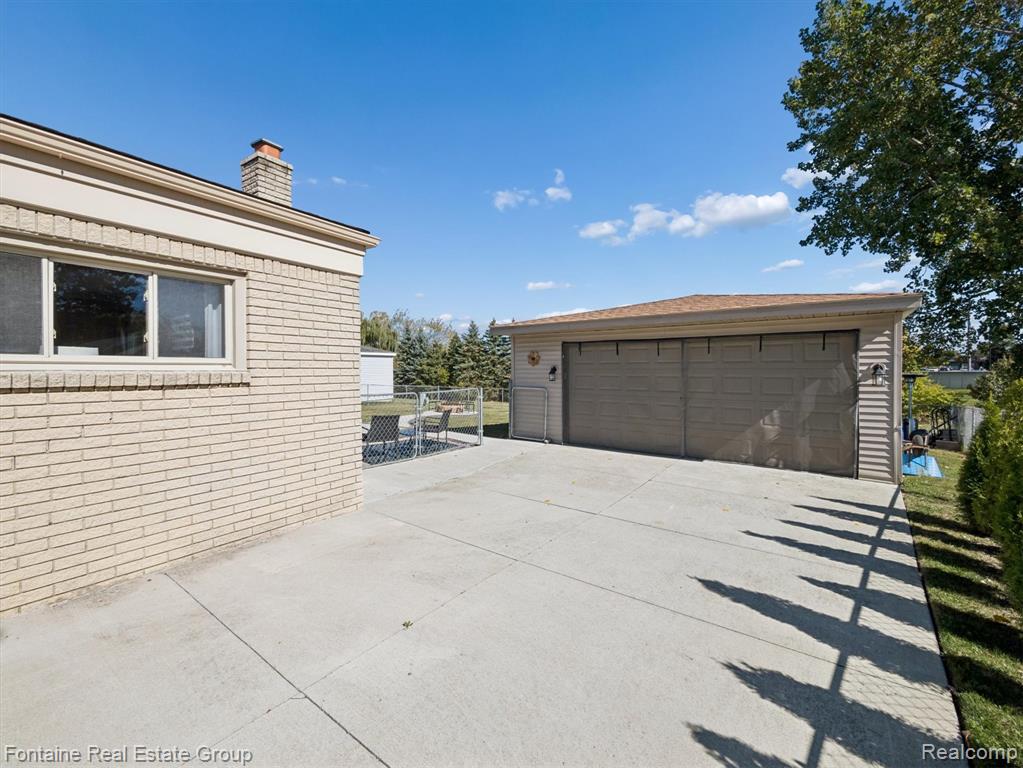 46966 McKenna Drive, Macomb, MI 48044 — Photo 49