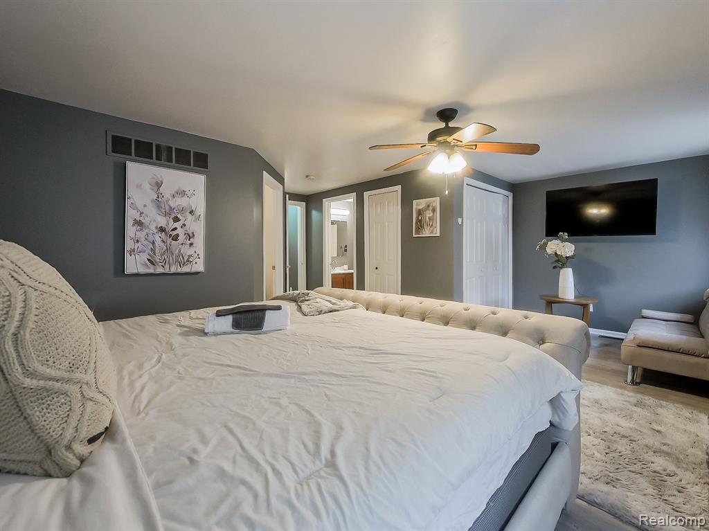 16515 TERRACE VILLAGE Drive, Taylor, MI 48180 — Photo 17