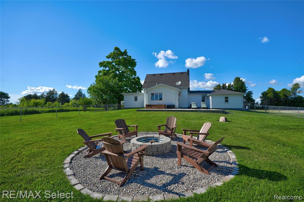 10469 W PIERSON Road, Flushing, MI 48433 — Photo 14
