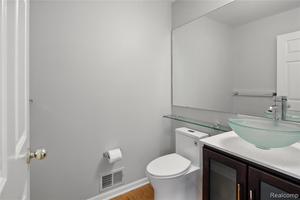 43011 Brookstone Drive, Novi, MI 48377 — Photo 29
