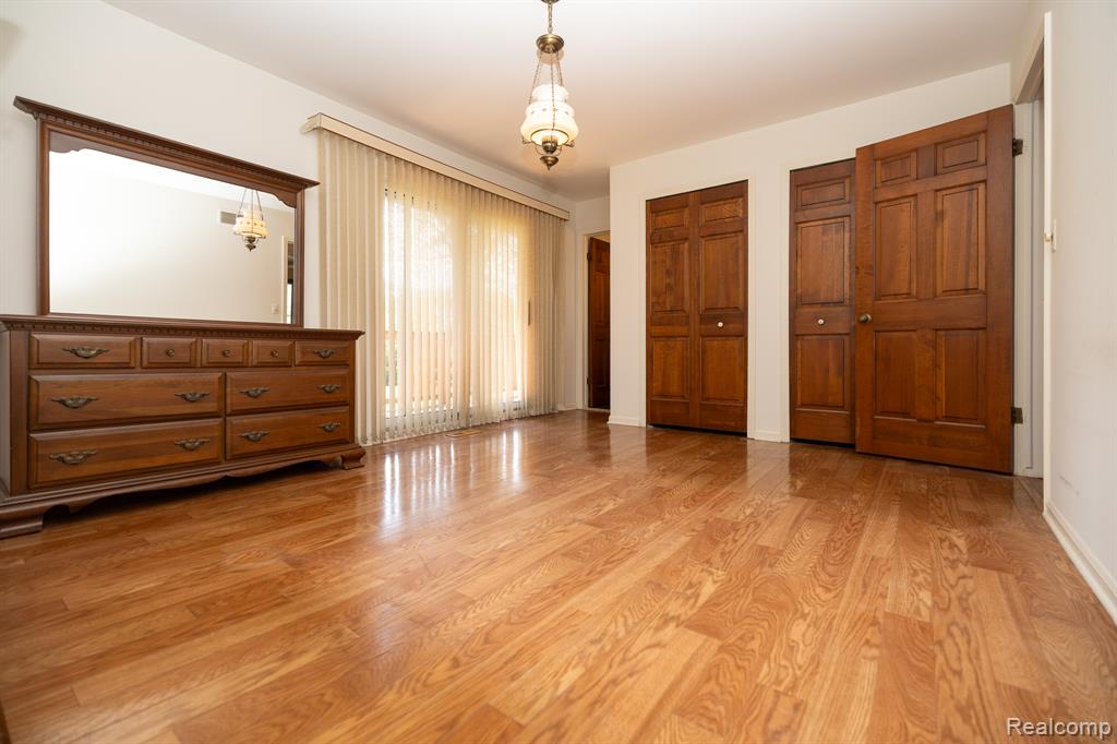 6084 Upper Straits Boulevard, West Bloomfield, MI 48324 — Photo 17