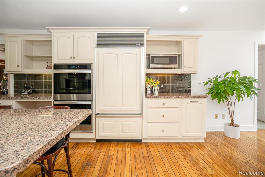 32870 Bingham Lane, Bingham Farms, MI 48025 — Photo 34