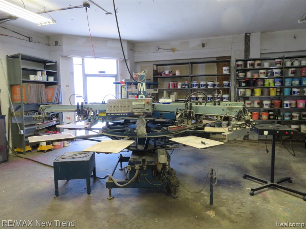26114 W 6 Mile Road, Redford, MI 48240 — Photo 3