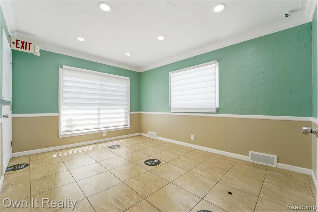 7247 Schaefer Road, Dearborn, MI 48126 — Photo 5
