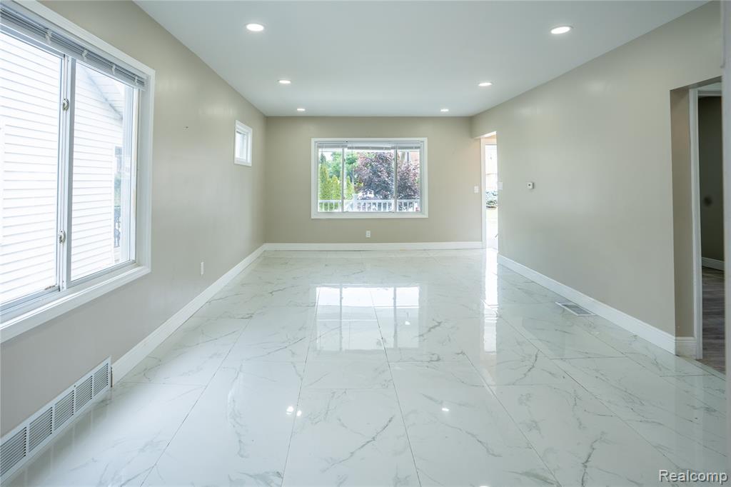 5725 Bingham Street, Dearborn, MI 48126 — Photo 5