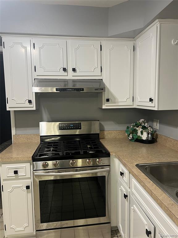 8737 Crestview Drive, Sterling Heights, MI 48312 — Photo 3