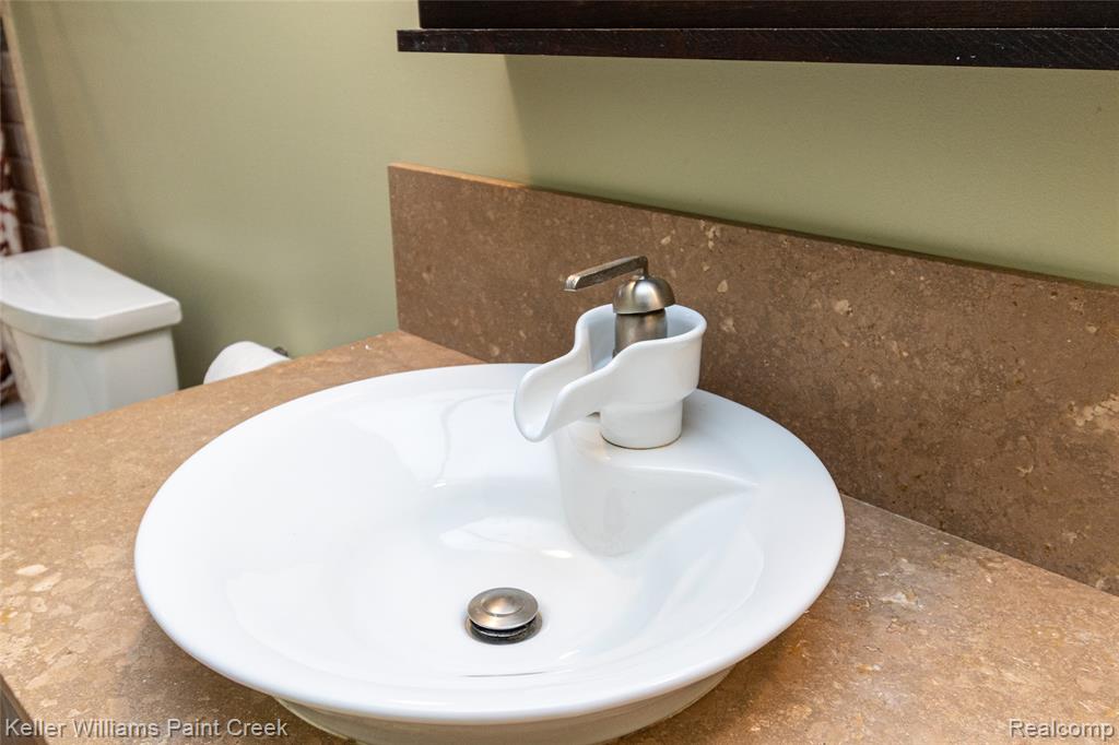 44205 Felstone Drive, Sterling Heights, MI 48313 — Photo 53