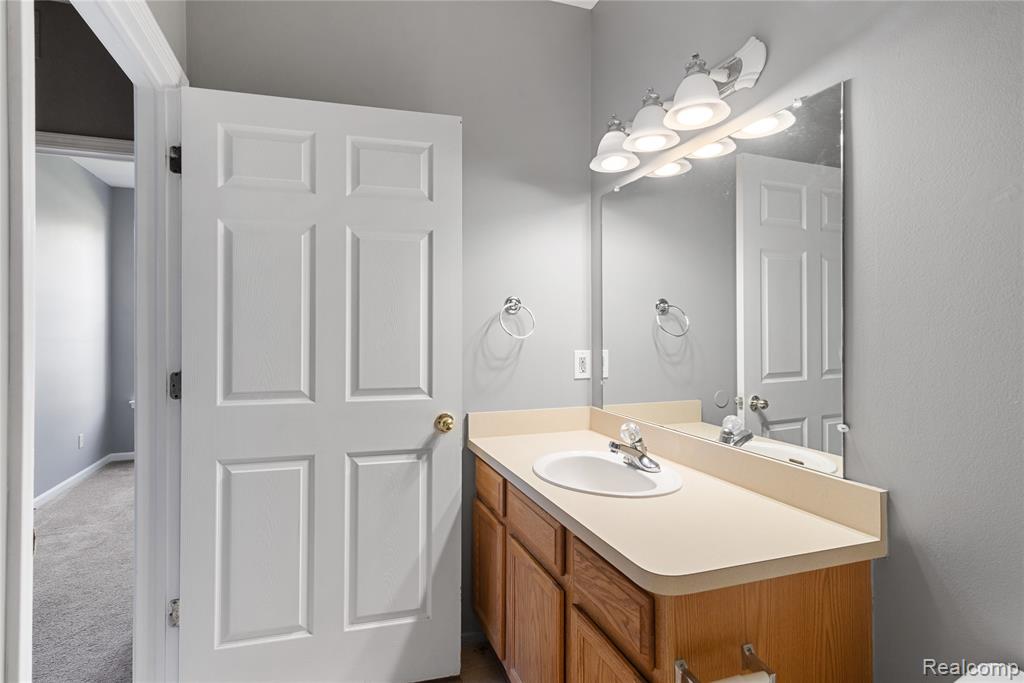 3962 Cherry Creek Lane, 11, Sterling Heights, MI 48314 — Photo 21