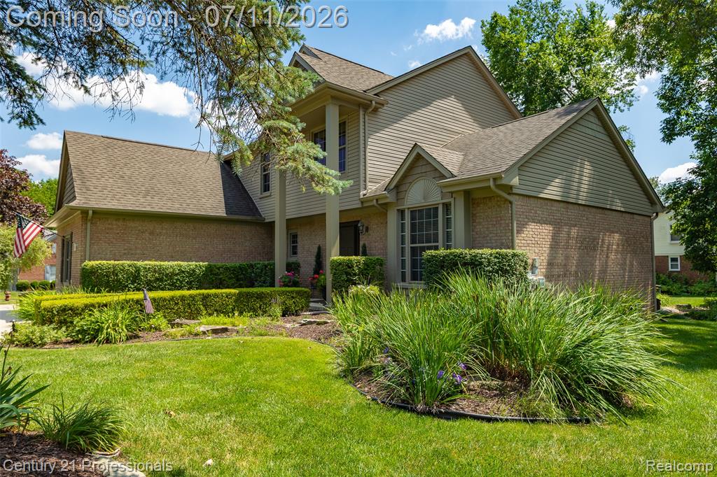 689 Woodfield Way, Rochester Hills, MI 48307 — Photo 33