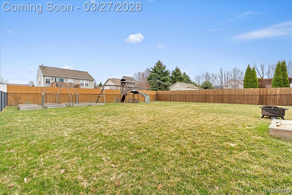 3463 Amber Oaks Drive, Howell, MI 48855 — Photo 32
