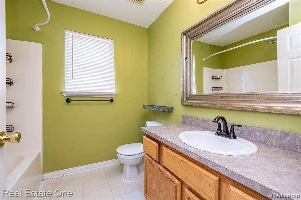 434 Converse Court, Lake Orion, MI 48362 — Photo 40