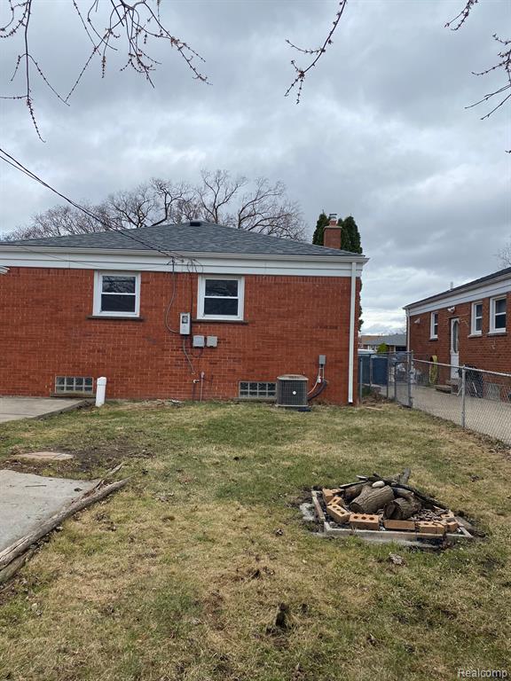753 DETROIT Avenue N, Lincoln Park, MI 48146 — Photo 25