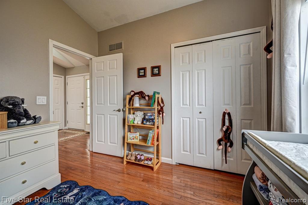 7511 BERMUDA DUNES, Ypsilanti, MI 48197 — Photo 37