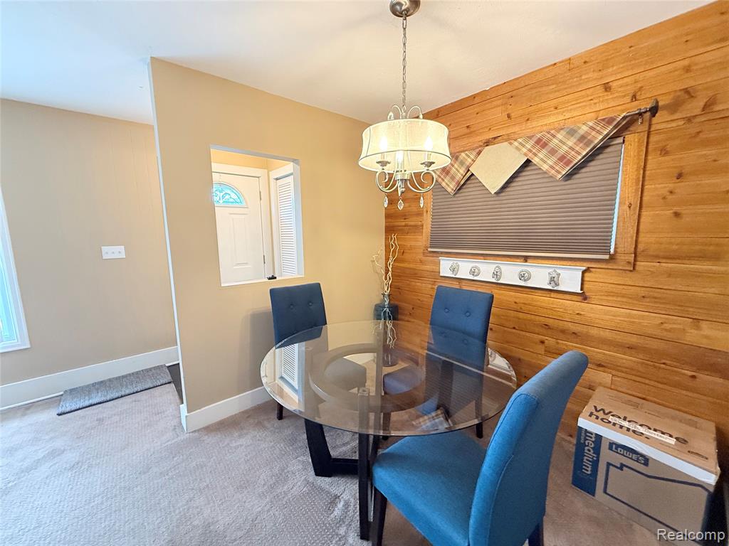 25747 Miracle Drive, Madison Heights, MI 48071 — Photo 11