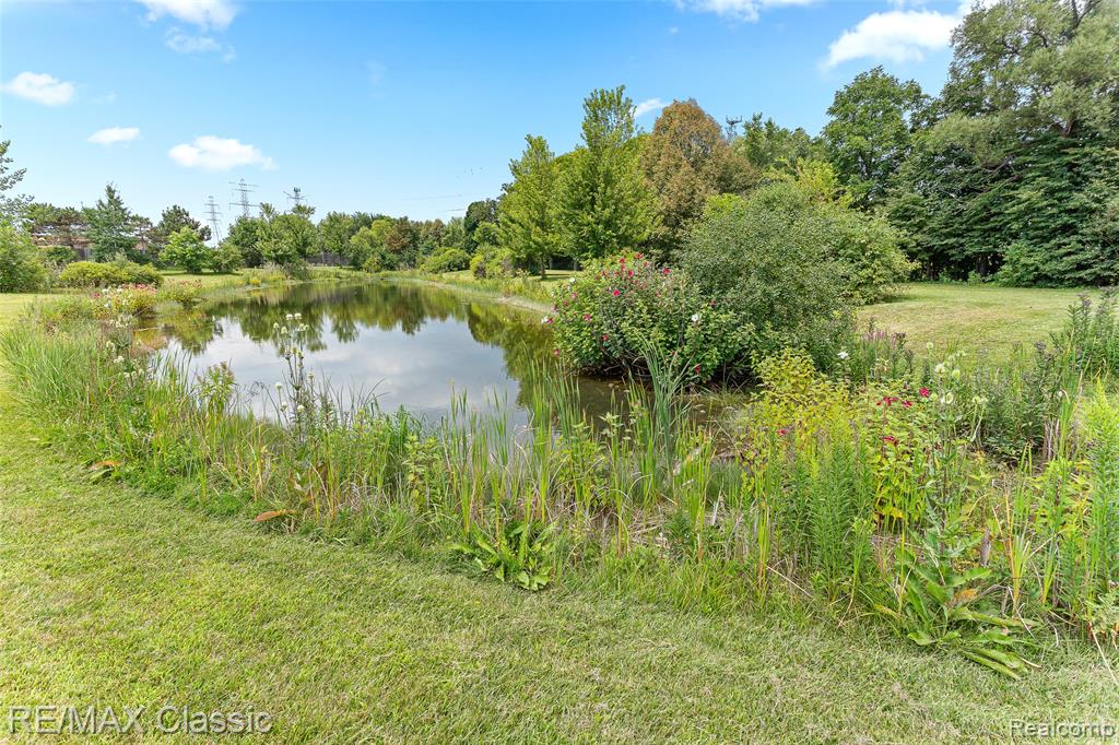 227 Edington Circle, Canton, MI 48187 — Photo 10