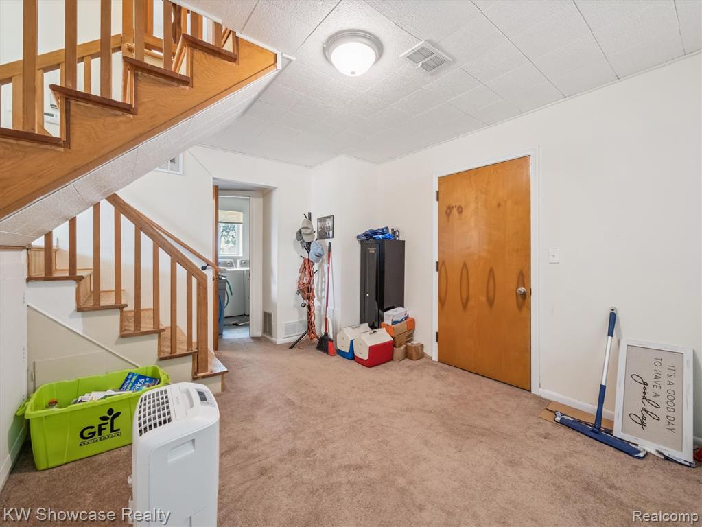 714 Sweetbriar, Milford, MI 48381 — Photo 29