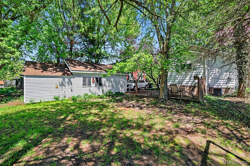 4331 N Michigan Avenue, Saginaw, MI 48604 — Photo 15