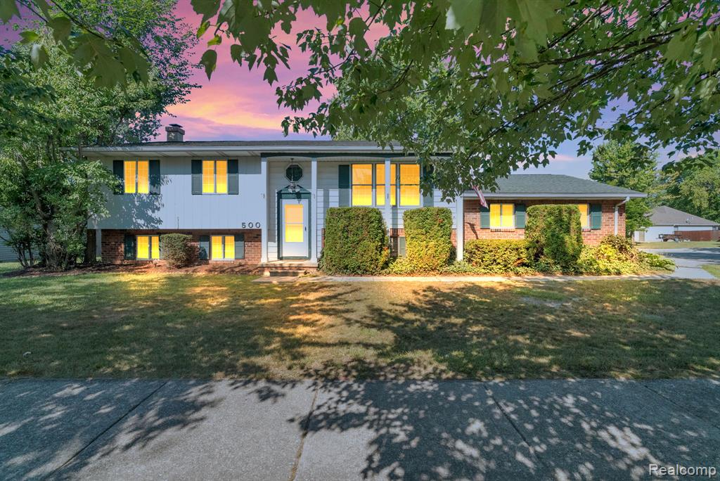 500 Connecticut Avenue, Marysville, MI 48040 — front exterior
