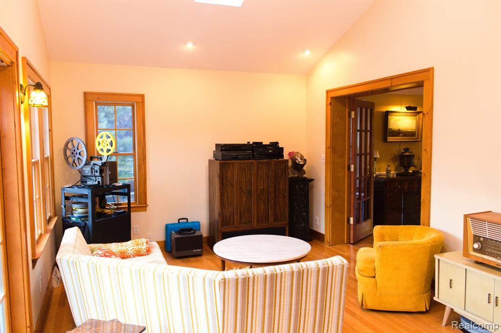 521 N MILITARY Street, Dearborn, MI 48124 — Photo 11