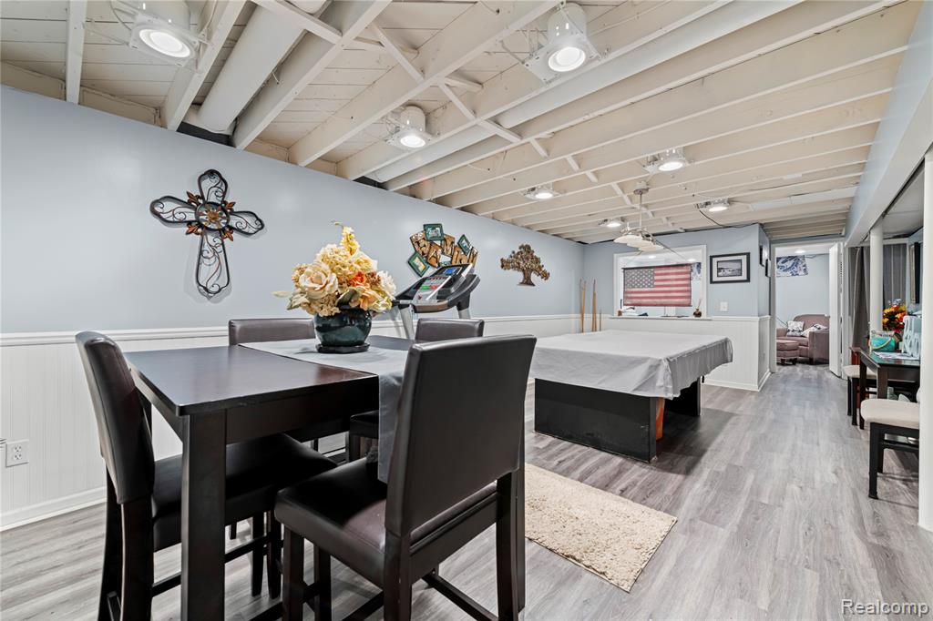 6815 Apache Trail, Westland, MI — Photo 19