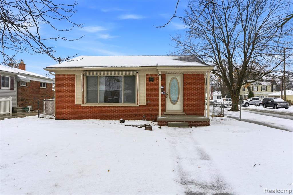 7002 Norborne Avenue, Dearborn Heights, MI 48127 — front exterior