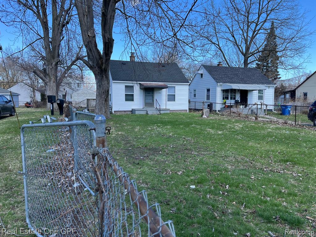 7201 PROSPECT Avenue, Warren, MI 48091 — front exterior