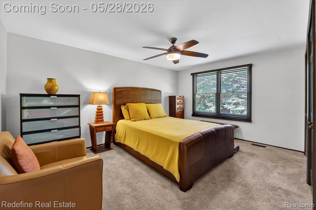 4296 Barcroft Way, West Bloomfield, MI 48323 — Photo 34