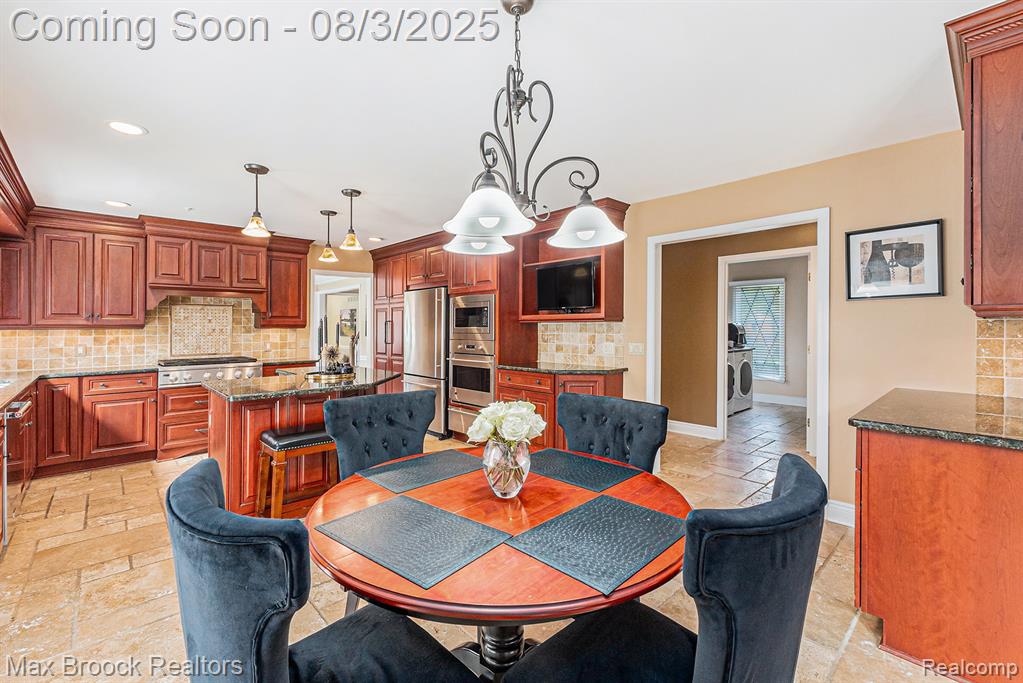 4705 Rivers Edge Drive, Troy, MI 48098 — Photo 11