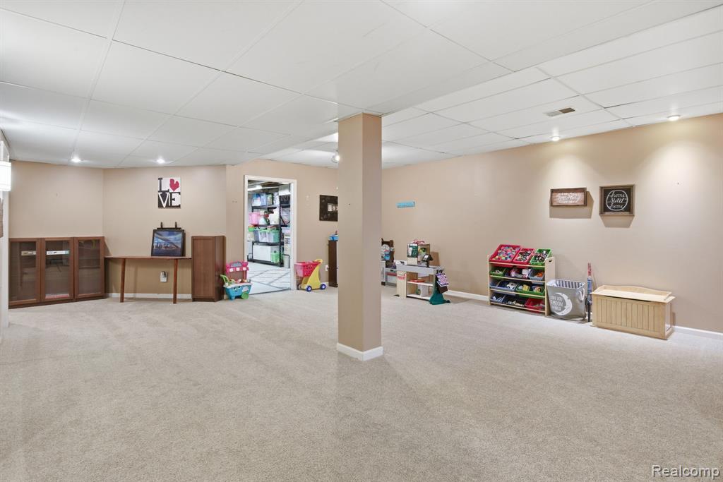 1275 Hendrie, Canton, MI 48187 — Photo 58